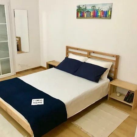 Sunshine House Homestay Ericeira